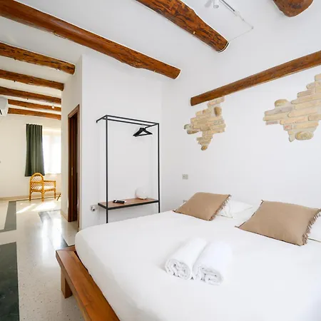 Nike Country Retreat - 6 *