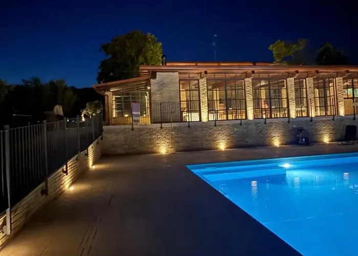 Nike Country Retreat - 6 *